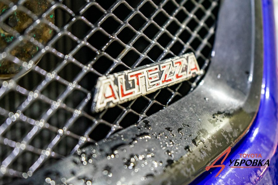 Машина выходного дня владельца TLC 200. Подготовленная Toyota Altezza 1 JZ GTE для профессионального автоспорта - фото 5