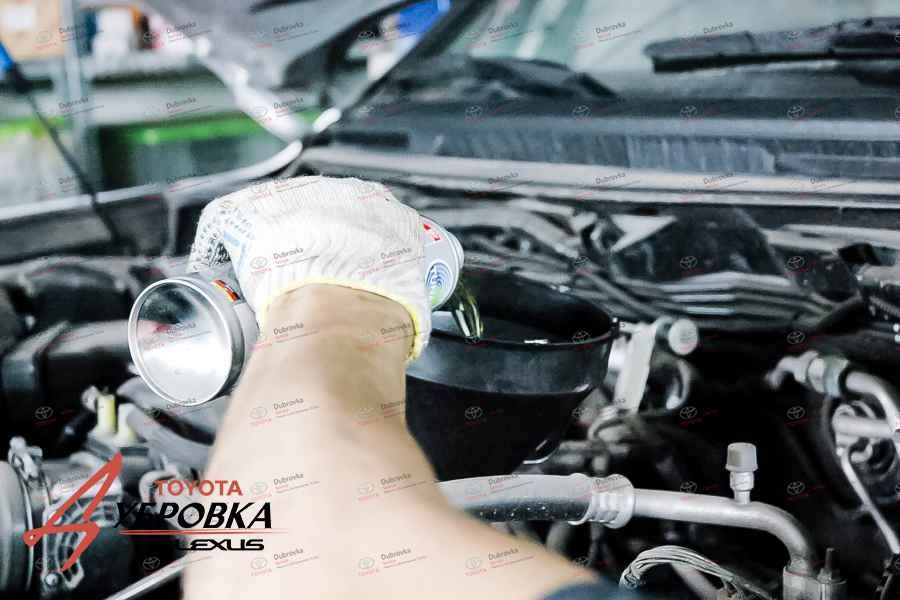 Промывка двигателя Toyota Land Cruiser 200