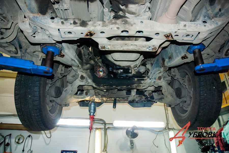 Замена заднего сальника коленчатого вала Toyota Land Cruiser Prado 150 Дизель - фото 2