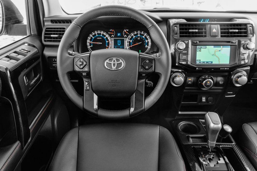 Замена заднего дворника Toyota